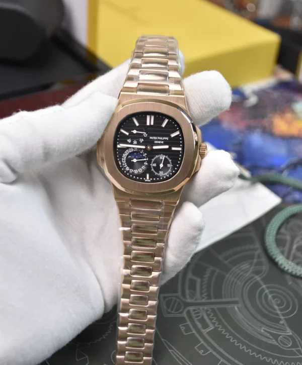 NAUTILIUS POWER RESERVE AUTO ROSE BLACK